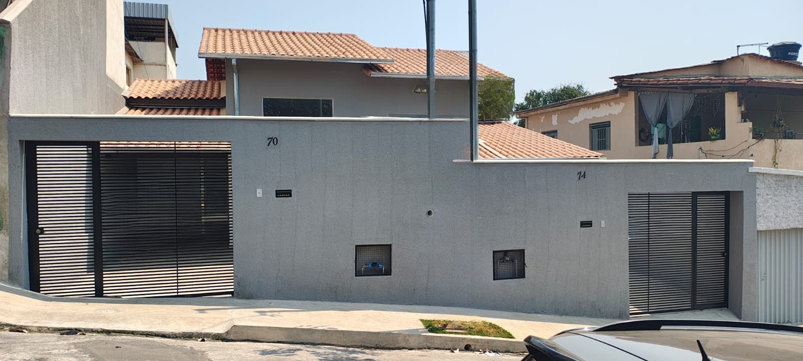 Casa Geminada Espaçosa no Jardim Leblon